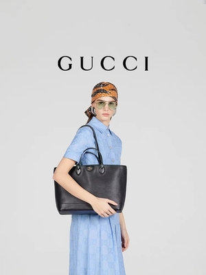 GUCCI Ophidia brannte Umhängetasche kleines mittleres gekörntes ledernes Schwarzes ein