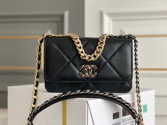 Lammfell-Gold Preloved brannte Klappen-Tasche Taschen-Chanels 19 Mini-Soem ein