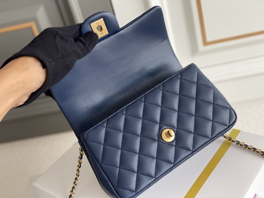 Kleines gekörntes Kalbsleder u. Gold Tone Metal Chanel Branded Ladys Handbag Caviars