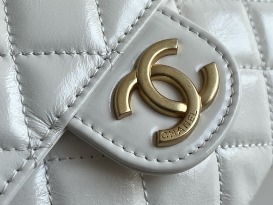 Klassisches weißes Kalbsleder Preloved brannte Taschen-Kette Chanel 2023 Kreuzfahrt-Taschen ein