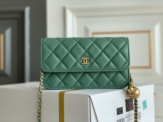 Schwarze Mini Coco Chanel WOC-Kupplungs-Handtaschen-Geldbörse auf einer Kette CF20