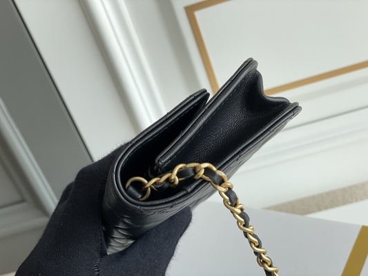 Schwarze Mini Coco Chanel WOC-Kupplungs-Handtaschen-Geldbörse auf einer Kette CF20