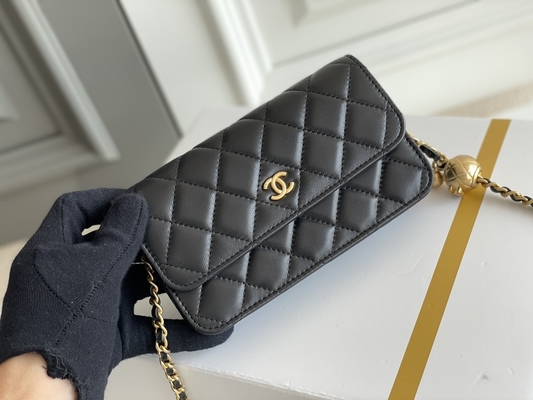 Schwarze Mini Coco Chanel WOC-Kupplungs-Handtaschen-Geldbörse auf einer Kette CF20
