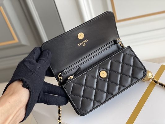 Schwarze Mini Coco Chanel WOC-Kupplungs-Handtaschen-Geldbörse auf einer Kette CF20
