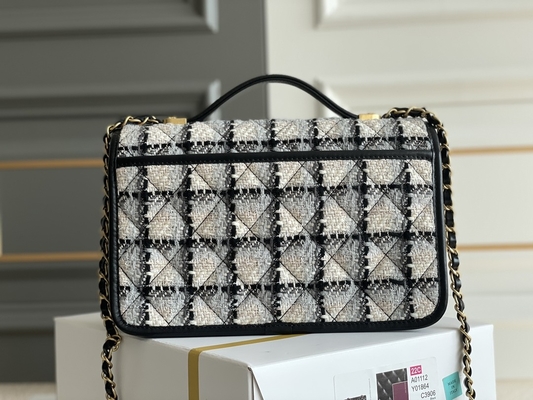 Klassisches Schwarz-weiße Plaid-Wolle 2WAY Chanel Medium Flap Bag Messenger