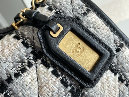 Klassisches Schwarz-weiße Plaid-Wolle 2WAY Chanel Medium Flap Bag Messenger