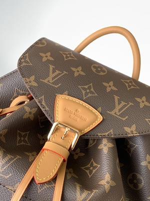 Monogramm-Schatten-Kalb lederner Rucksack-abnehmbarer Charme LV Montsouris P.M.