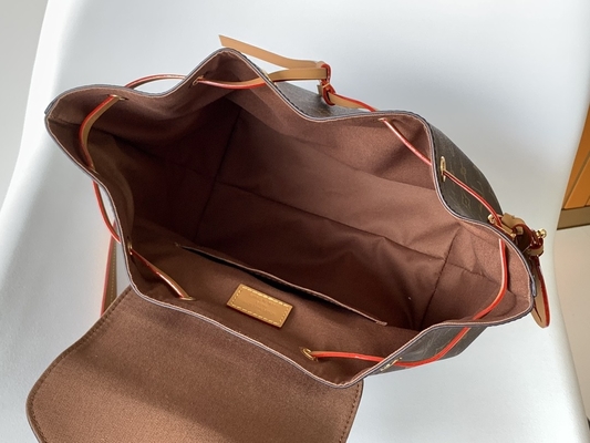 Monogramm-Schatten-Kalb lederner Rucksack-abnehmbarer Charme LV Montsouris P.M.
