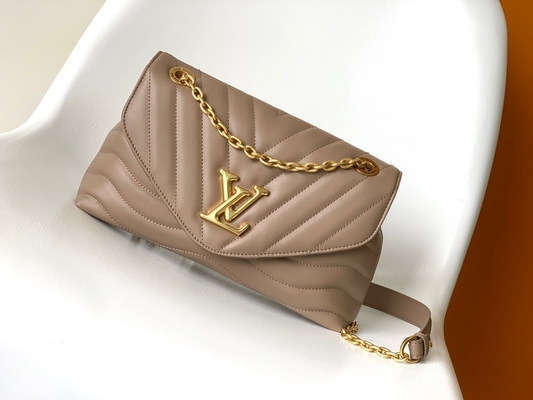 LV Preloved brannte Tasche M58549 New Wave Kettentasche ein