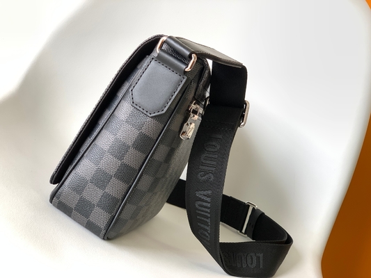 Bote Bag Graphite Black Louis Vuitton Branded Mens Bag-Bezirks-P.M. Damier