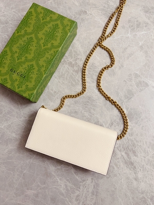 Hellrosa lederne Mini Designer Purses Gucci Python-Geldbörse auf Ketten-WOC mit dem Ineinander greifen von G