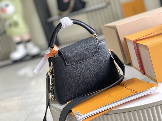 Das Ziegenfell, das Preloved zeichnet, brannte Tasche Louis Vuitton Capucines Mini ein