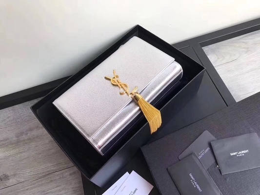 Nackenbands- mit Halterungpolyester-Saint Laurent YVES SAINT LAURENT Woc-Tasche mit Reißverschluss-Schließungs-Silber