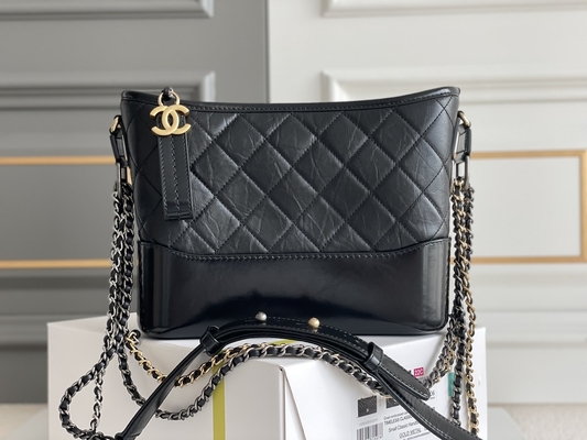 Vor besessenes Chanel Gabrielle Shoulder Bag Hobo Handbag-Kalbsleder