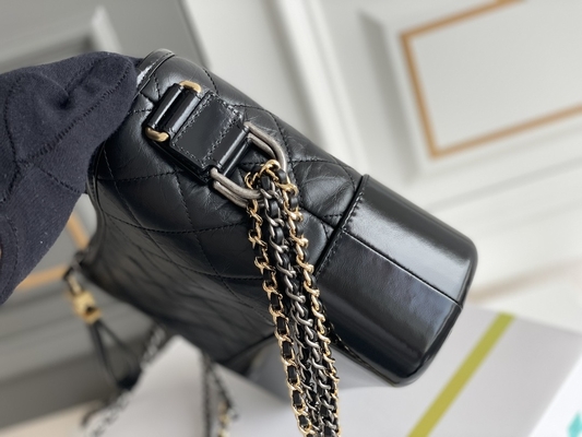 Vor besessenes Chanel Gabrielle Shoulder Bag Hobo Handbag-Kalbsleder