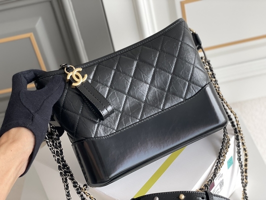 Vor besessenes Chanel Gabrielle Shoulder Bag Hobo Handbag-Kalbsleder
